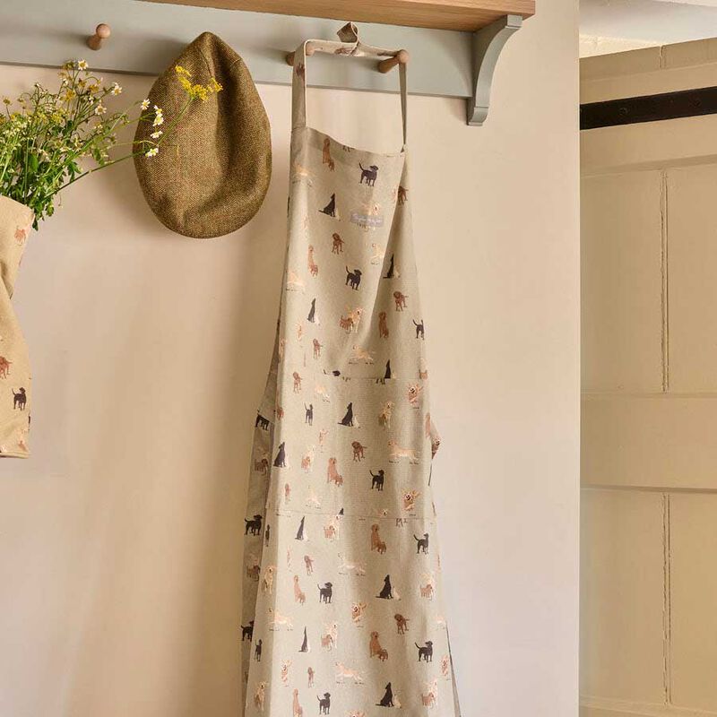 Sophie Allport Adult Apron - Labradors & Retrievers image number 1